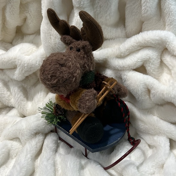 Moose Sled Christmas Decor - Picture 2 of 6